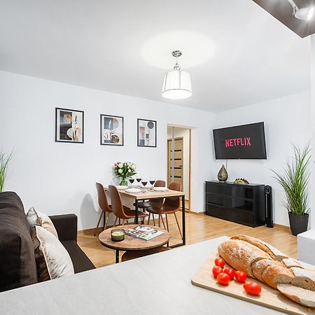 Lumina Apartment Opposite The Palace Of Culture And Science Varsovia Exterior foto